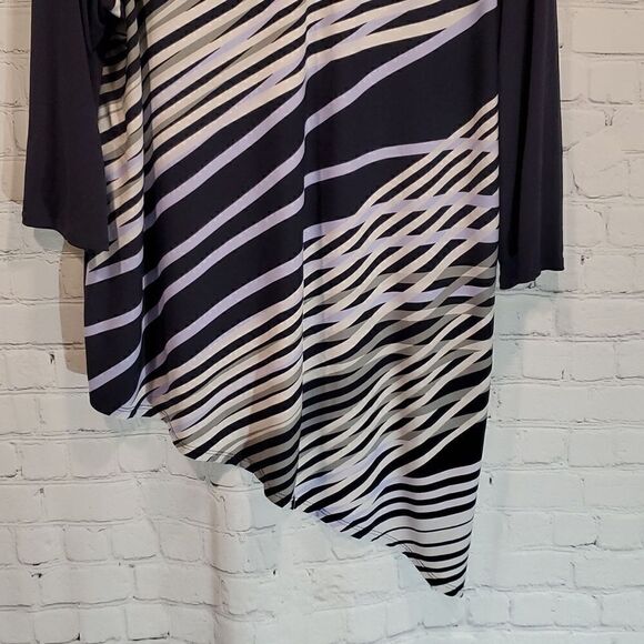 Chico's Easywear Navy blue asymmetrical hem tunic - Picture 3 of 11